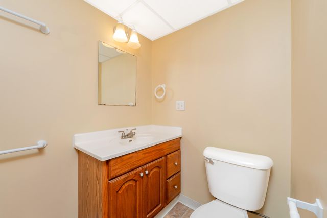 213 E Van Hoesen Boulevard, Portage City, MI 49002