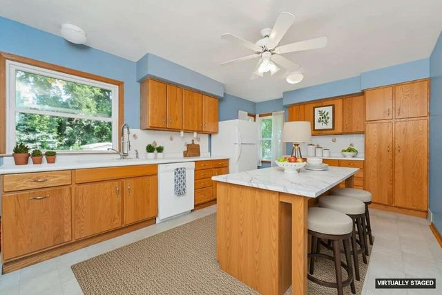 213 E Van Hoesen Boulevard, Portage City, MI 49002