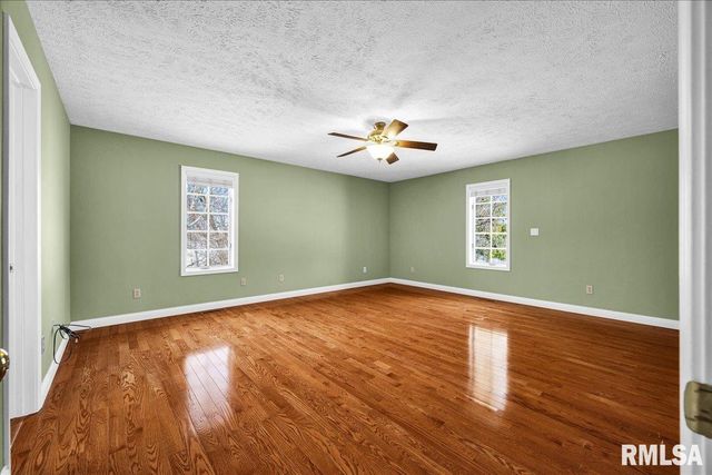 17215 N MANGOLD Road, Edelstein, IL 61526