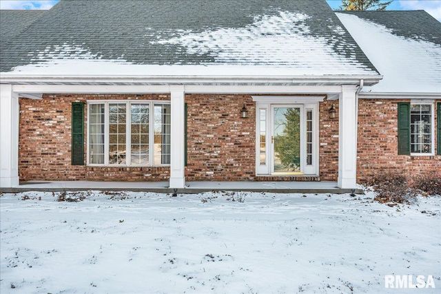 17215 N MANGOLD Road, Edelstein, IL 61526