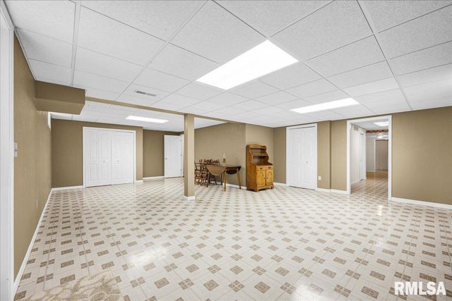 17215 N MANGOLD Road, Edelstein, IL 61526