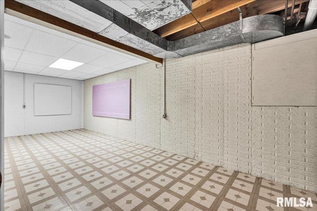 17215 N MANGOLD Road, Edelstein, IL 61526