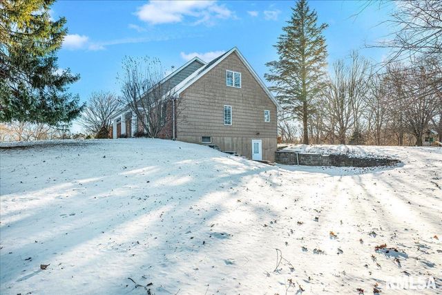 17215 N MANGOLD Road, Edelstein, IL 61526