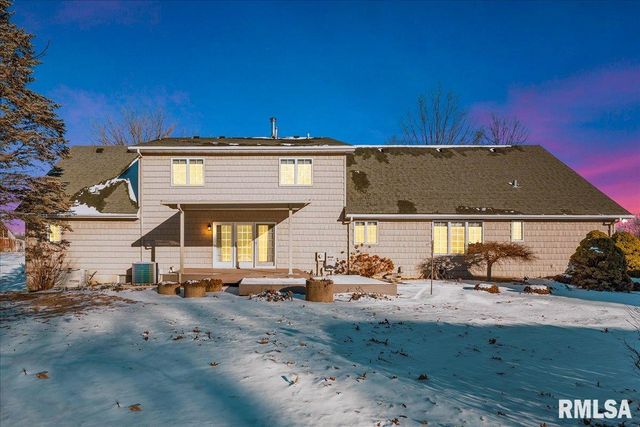 17215 N MANGOLD Road, Edelstein, IL 61526
