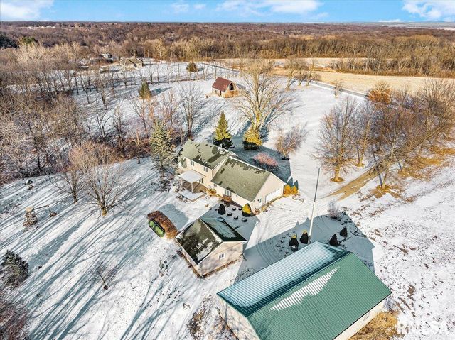 17215 N MANGOLD Road, Edelstein, IL 61526