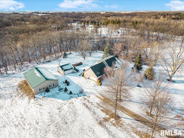 17215 N MANGOLD Road, Edelstein, IL 61526