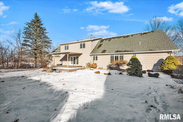 17215 N MANGOLD Road, Edelstein, IL 61526