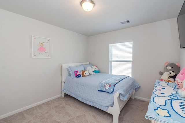 505 Prairie Grass Trail, Clute, TX 77531