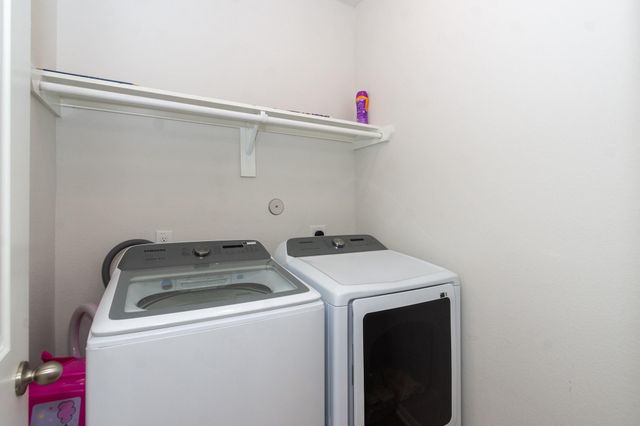 505 Prairie Grass Trail, Clute, TX 77531