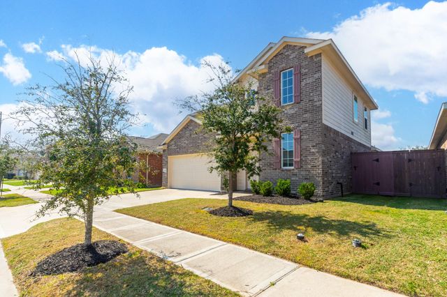 505 Prairie Grass Trail, Clute, TX 77531