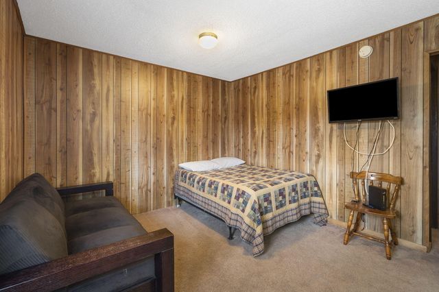 455 Eagle Drive, Reeds Spring, MO 65737