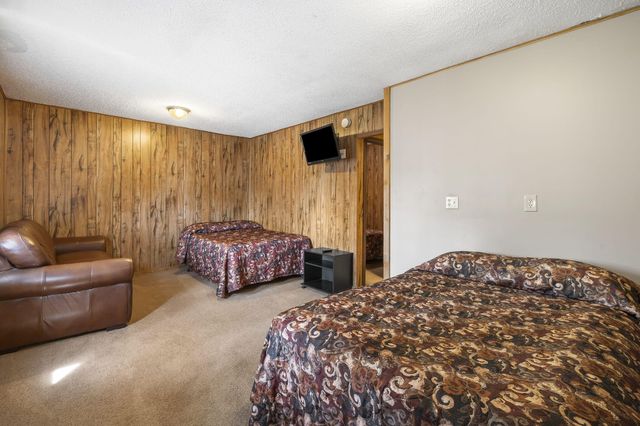 455 Eagle Drive, Reeds Spring, MO 65737