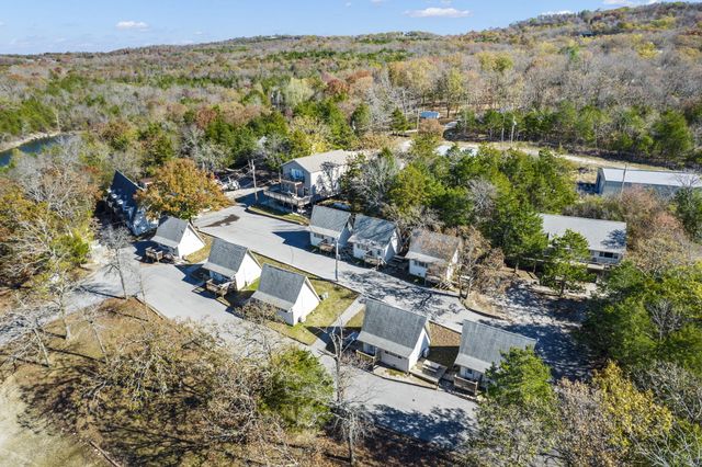 455 Eagle Drive, Reeds Spring, MO 65737