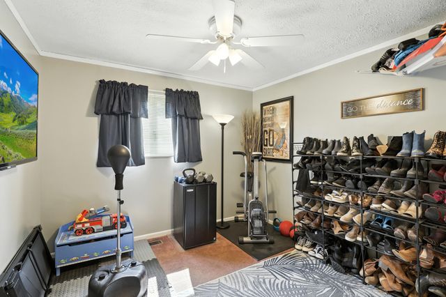 1 Ridgeport Drive, Covington, KY 41017