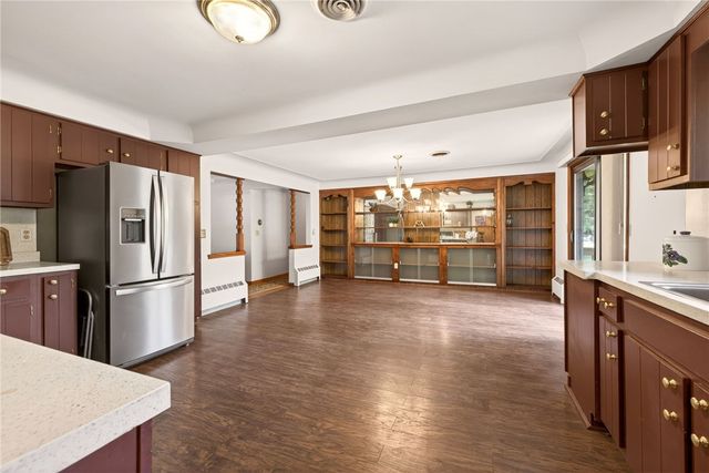 805 John Glenn Boulevard, Webster, NY 14580