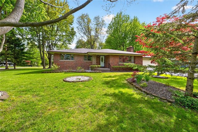 805 John Glenn Boulevard, Webster, NY 14580