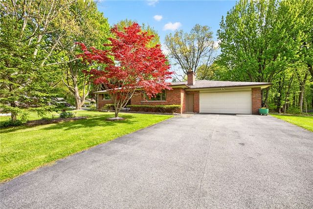 805 John Glenn Boulevard, Webster, NY 14580