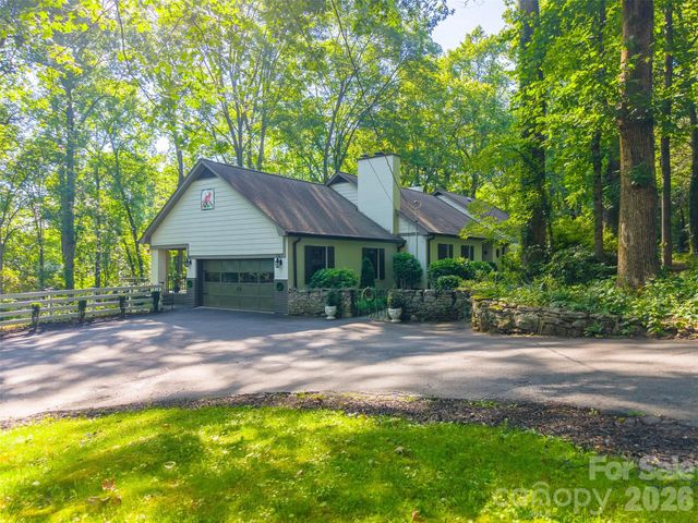77 Oakwood Lane, Sylva, NC 28779