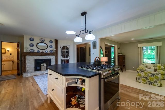 77 Oakwood Lane, Sylva, NC 28779