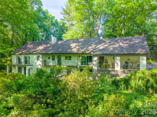 77 Oakwood Lane, Sylva, NC 28779