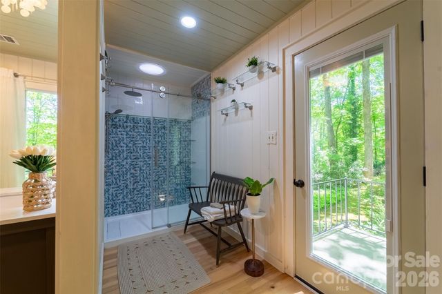 77 Oakwood Lane, Sylva, NC 28779