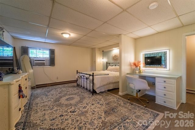 77 Oakwood Lane, Sylva, NC 28779