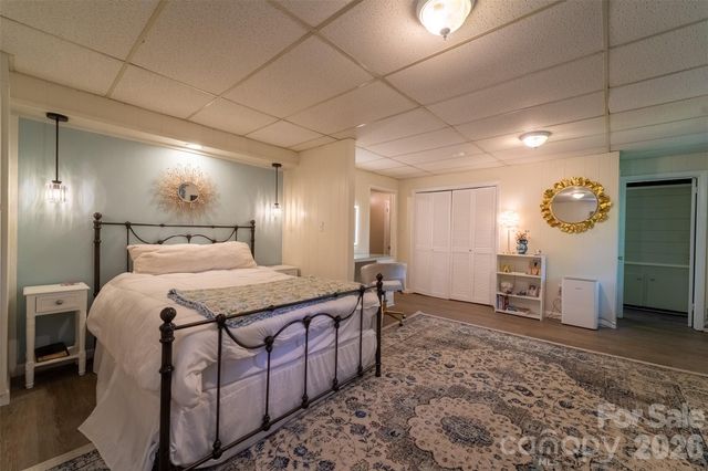 77 Oakwood Lane, Sylva, NC 28779