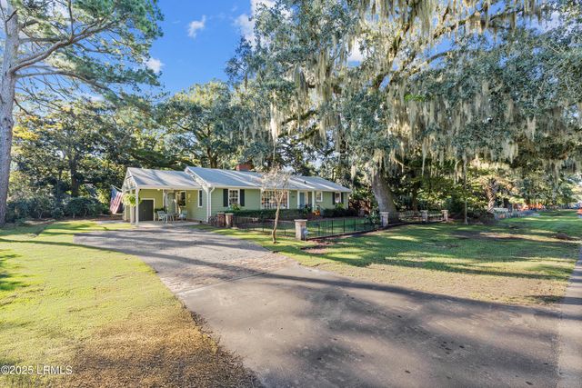 2312 Depot Road, Beaufort, SC 29902