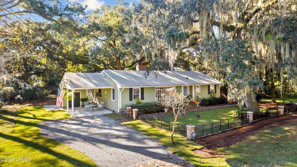 2312 Depot Road, Beaufort, SC 29902