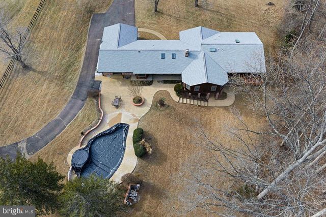 6713 BRIARCROFT ST, Clifton, VA 20124