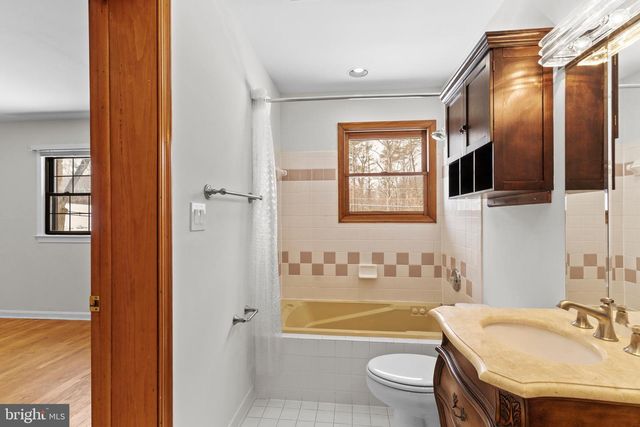 6713 BRIARCROFT ST, Clifton, VA 20124