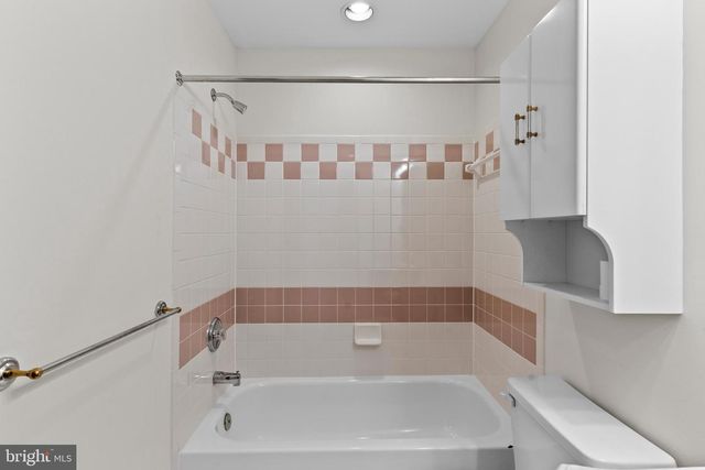 6713 BRIARCROFT ST, Clifton, VA 20124