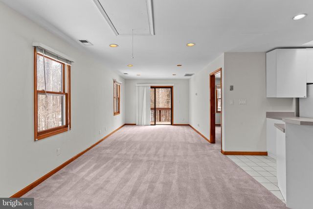 6713 BRIARCROFT ST, Clifton, VA 20124