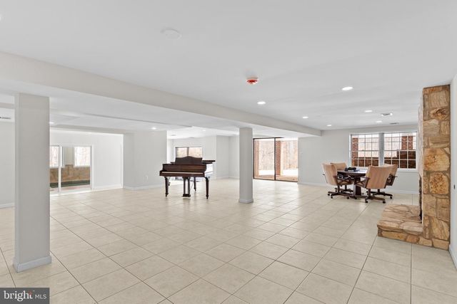 6713 BRIARCROFT ST, Clifton, VA 20124