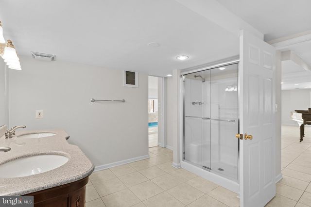 6713 BRIARCROFT ST, Clifton, VA 20124