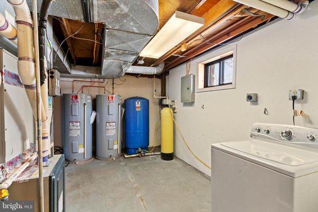 6713 BRIARCROFT ST, Clifton, VA 20124