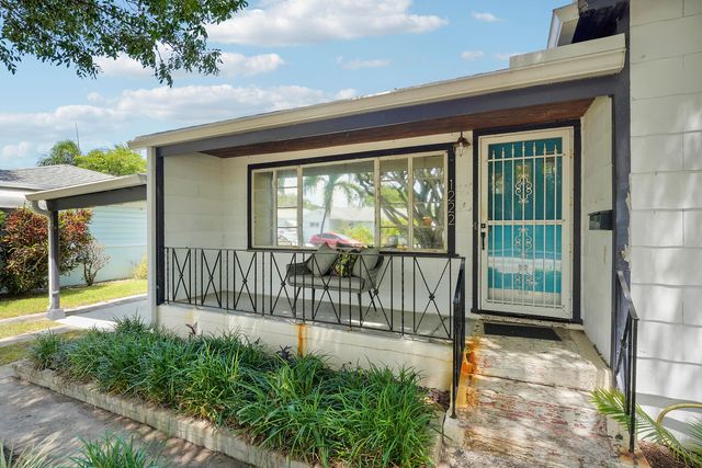 1222 N L Street, Lake Worth, FL 33460