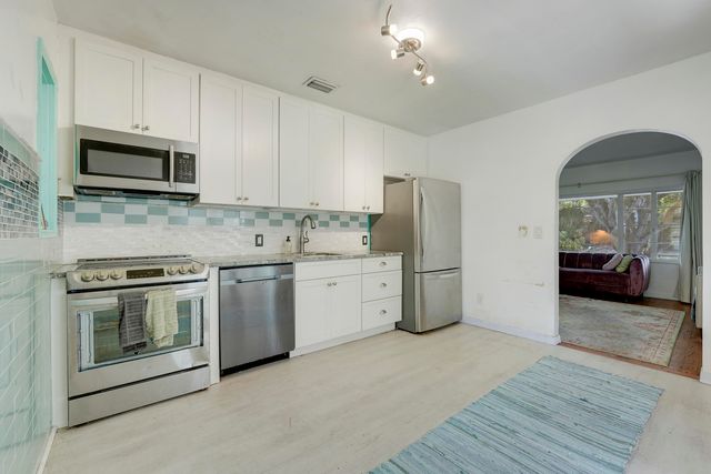 1222 N L Street, Lake Worth, FL 33460