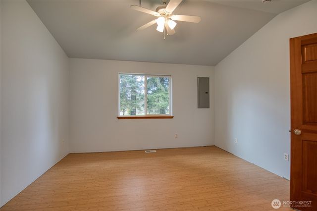 423 Evergreen Lane, Aberdeen, WA 98520