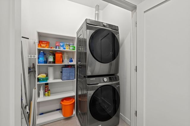 9 Independence Ave 307, Braintree, MA 02184