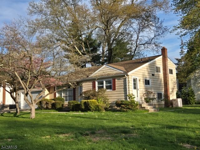 11 White Birch Ave, Pequannock Twp., NJ 07444