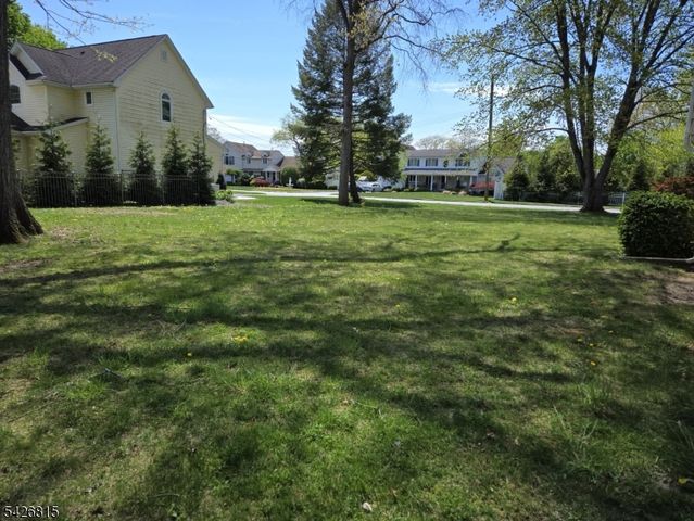 11 White Birch Ave, Pequannock Twp., NJ 07444
