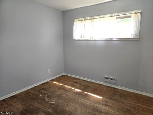 11 White Birch Ave, Pequannock Twp., NJ 07444