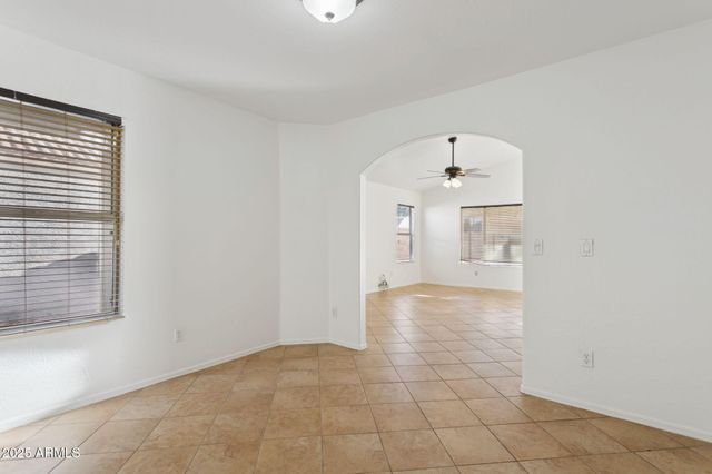 3101 E Wagoner Road, Phoenix, AZ 85032