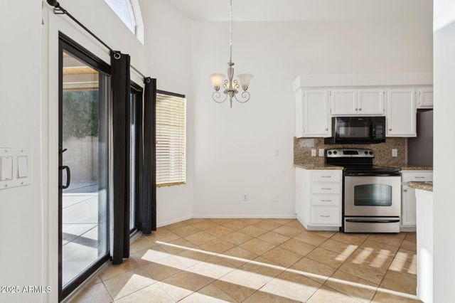 3101 E Wagoner Road, Phoenix, AZ 85032