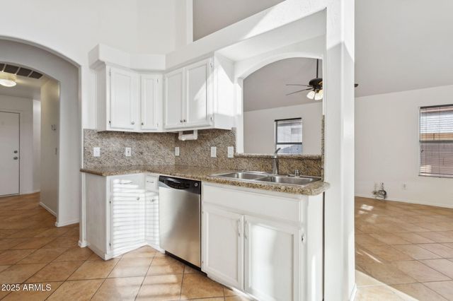 3101 E Wagoner Road, Phoenix, AZ 85032