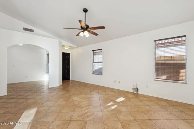 3101 E Wagoner Road, Phoenix, AZ 85032