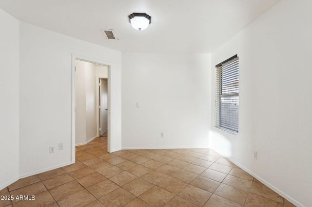 3101 E Wagoner Road, Phoenix, AZ 85032