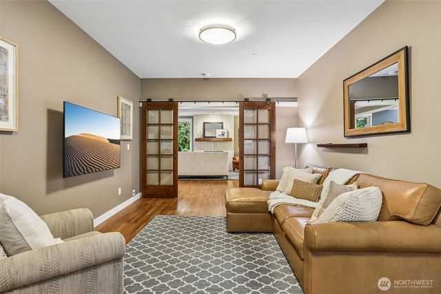 9975 185th Court NE, Redmond, WA 98052