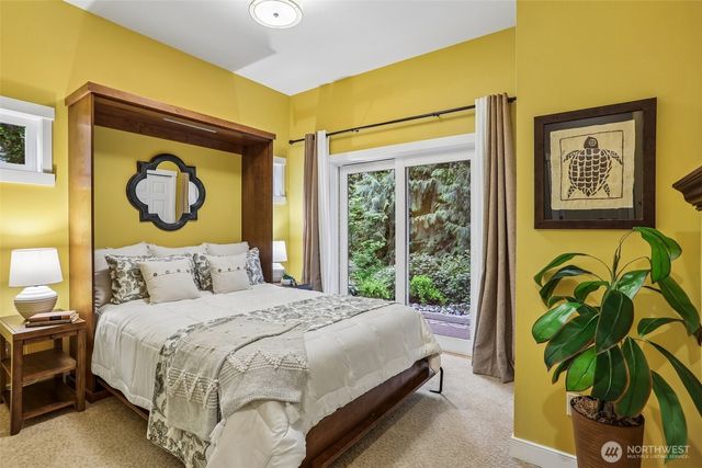 9975 185th Court NE, Redmond, WA 98052